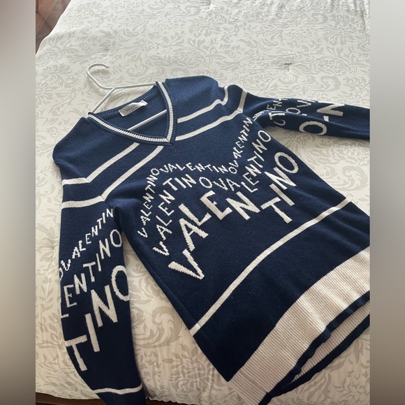 Valentino V-Neck Chevron Logo Cashmere blend Sweater – Size S - Picture 4 of 4